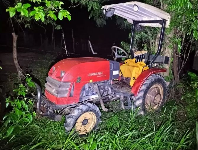 Mulher morre atropelada por trator conduzido pelo próprio filho em MG