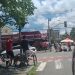 Acidente entre moto e caminhonete é registrado na Avenida João Pinheiro, em Poços de Caldas