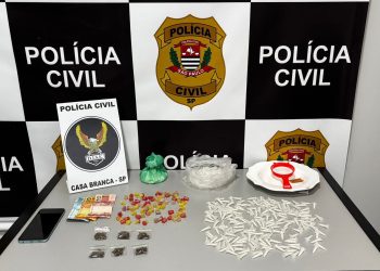 Homem é preso com mais de 100 porções de cocaína em Casa Branca