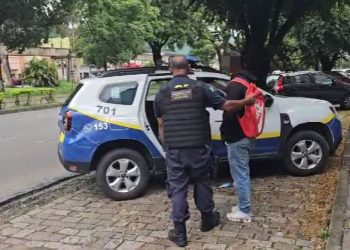 Homem é preso por receptação de celulares; suspeito estava com 5 aparelhos