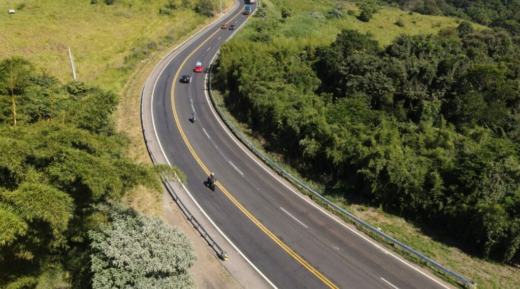 Mais de 236 mil veículos passaram pelas rodovias durante o feriado de Natal