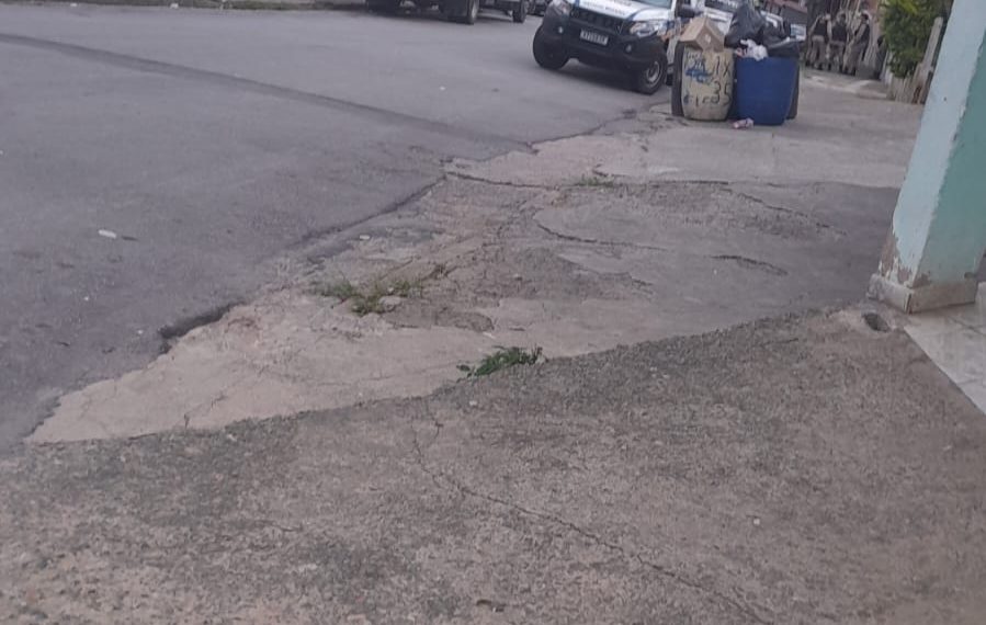 URGENTE| Jovem é baleado na região oeste de Poços