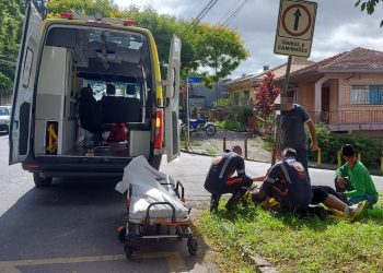 Homem fica ferido em acidente na Avenida Champagnat em Poços de Caldas