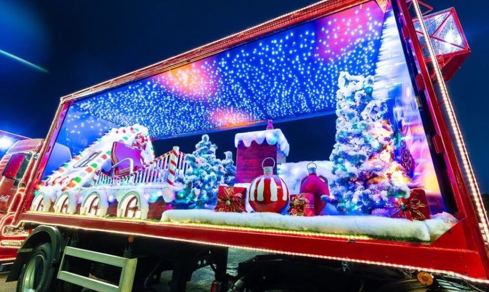 Caravana de Natal da Coca-Cola acontece nesta quarta-feira (18) em Poços de Caldas