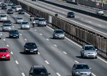 Lula assina decreto que determina fim do DPVAT em 2025