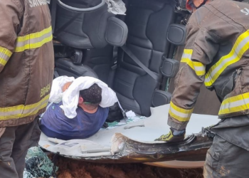 Acidente de carro deixa uma pessoa ferida em Albertina