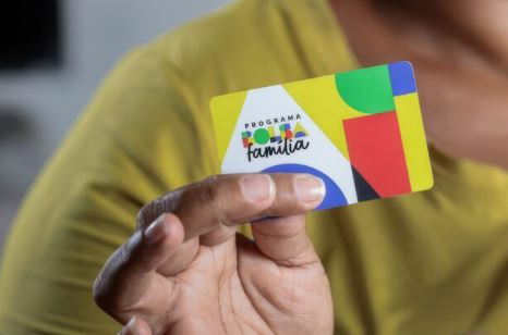 Bolsa Família inicia repasse de 2025 nesta segunda (20)