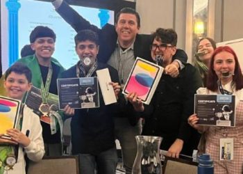 Estudante do Sul de Minas conquista medalha em olimpíada de ciências nos Estados Unidos