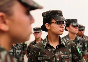 Forças Armadas iniciam alistamento voluntário feminino