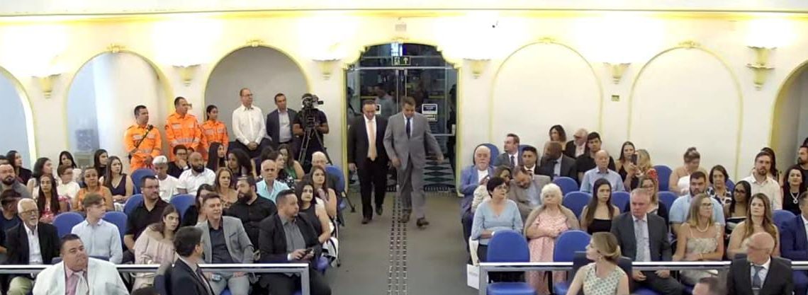 Cerimônia: Vereadores de Poços de Caldas tomam posse e Dofu é reeleito presidente da Câmara