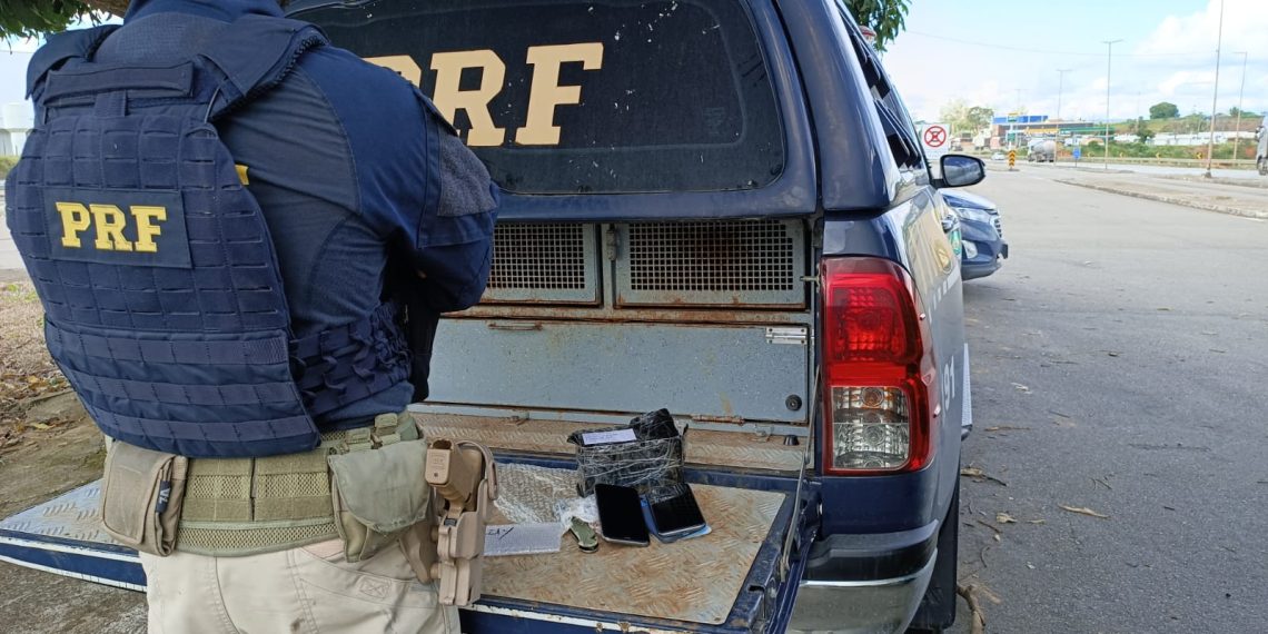Inusitado: PRF recupera celular que já foi furtado 3 vezes