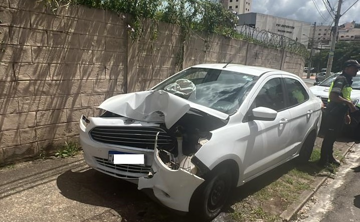 Mulher fica ferida após acidente em Poços de Caldas