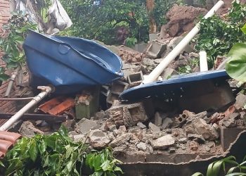 VÍDEO: falta de energia, queda de muro e árvores causam transtornos em Poços de Caldas após chuva intensa