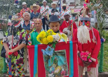 Encontro de Companhias de Santos Reis acontece neste sábado (04) em Poços