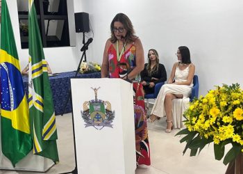 Paulo Ney anuncia ex-atleta de basquete como secretária de Esportes de Poços