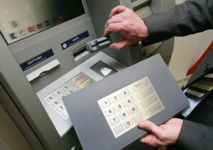 Golpe “Chupa Cabra” deixa prejuízo de R$ 84 mil em caixas eletrônicos de Poços