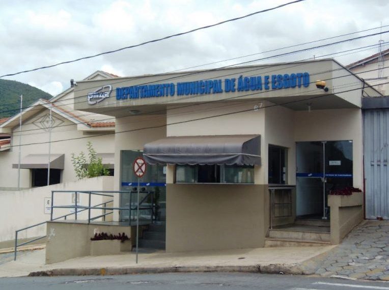 DMAE esclarece motivo da água turva em bairros da Zona Sul de Poços de Caldas