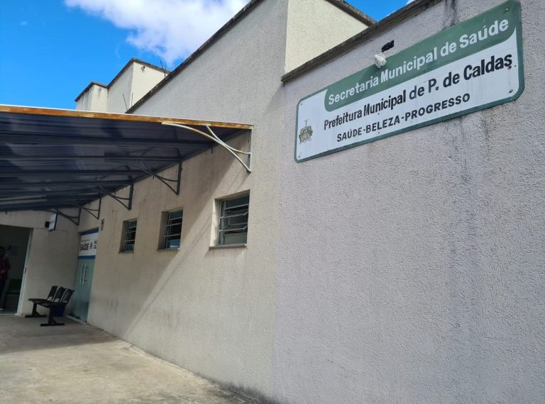 Prefeitura de Poços inicia mudança da Secretaria de Saúde para o Centro Administrativo