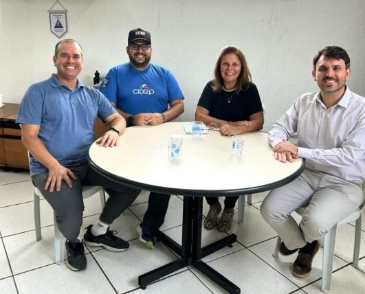 Secretária de Esportes se encontra com representantes de projeto de inclusão paralímpica