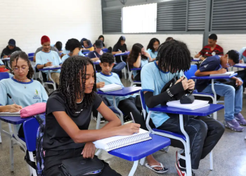 Pé-de-Meia chega hoje (25) para quem se formou no ensino médio em 2024