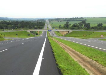 Jovem de 23 anos sofre corte no pescoço após ser atingida por linha de cerol em Mococa