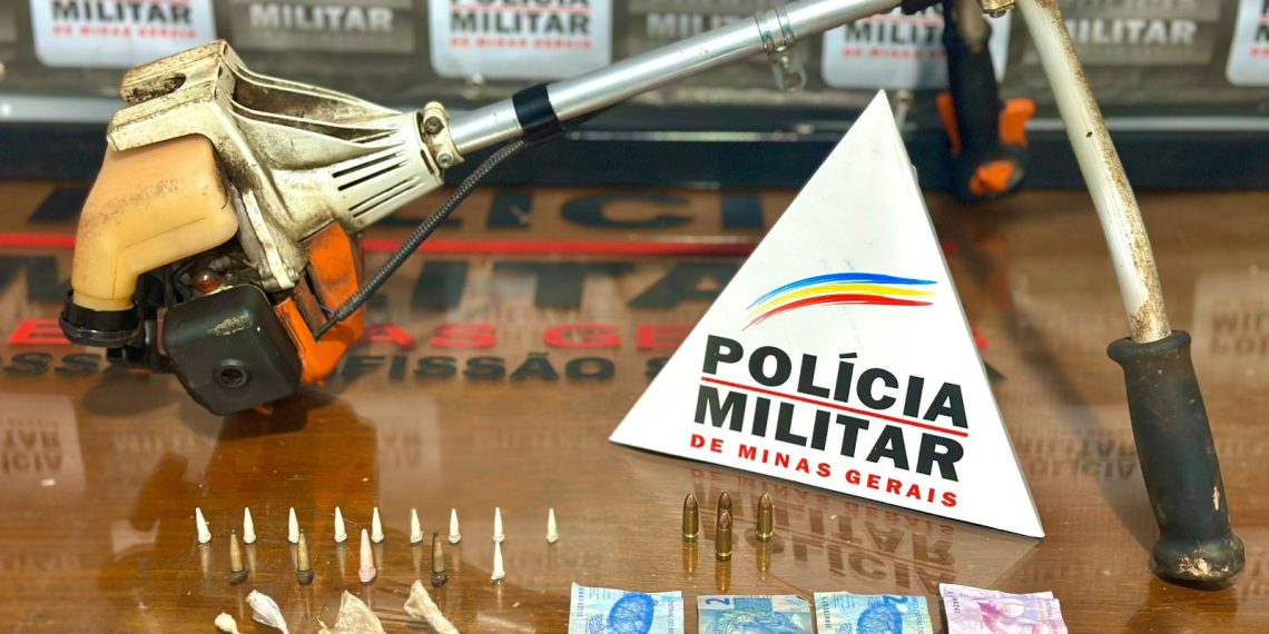Homem é preso com drogas e material furtado em Machado (MG)