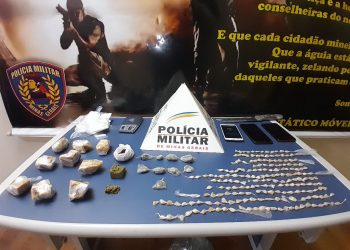 PM de Poços de Caldas apreende quase 200 pedras de crack e prende quatro suspeitos por tráfico