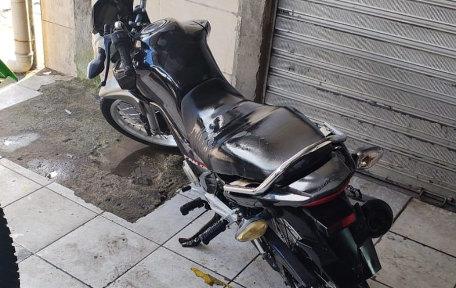 Moto adulterada é apreendida e dois são conduzidos após ação da PM e Demutran