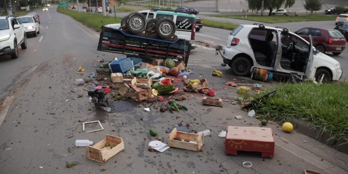 Acidente no trevo do Parque Pinheiros deixa motorista ferido