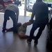 Vídeo mostra homem brigando com funcionários de uma concessionária em Poços de Caldas