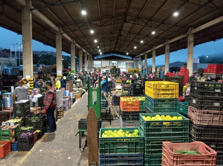 Ceasa de Poços divulga toda semana os preços dos 157 produtos comercializados