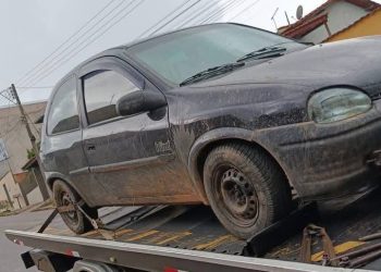 Carro é furtado em área nobre de Poços de Caldas