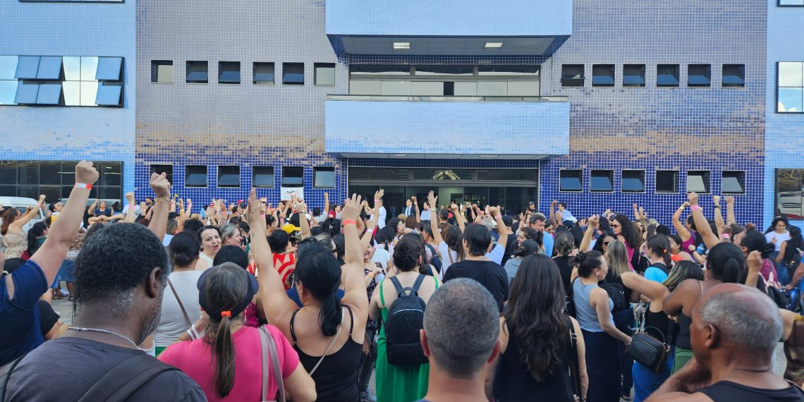 Servidores da Prefeitura de Poços de Caldas decidem entrar em greve dia (05/03)