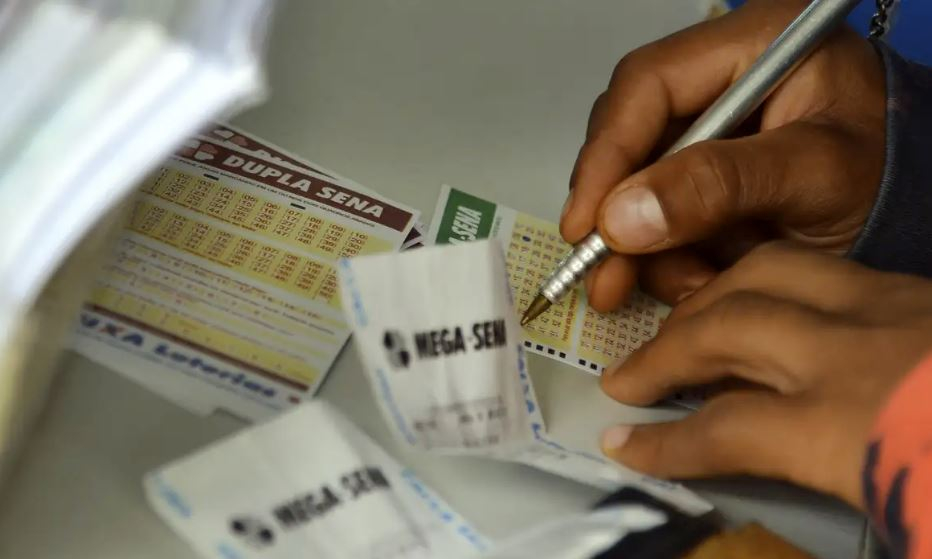 Ganhadores de Poços de Caldas faturam quase R$ 100 mil na Quina da Mega-Sena