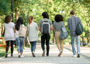 Universitários tem até segunda (10) para se inscrever no auxílio-transporte em Poços