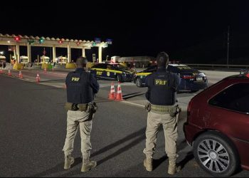 PRF prende 4 homens por tráfico de drogas em rodovia do Sul de Minas