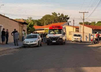 Idosa de 77 anos morre atropelada ao atravessar avenida em Mococa