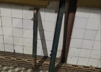 Indivíduos ameaçam Guardas Civis com pedaços de madeira, mas conseguem fugir