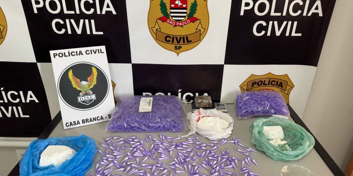 Homem é preso com 300 pinos de cocaína dentro de casa em Mococa
