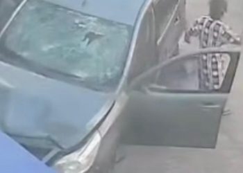 VÍDEO: Motorista atinge loja, atropela homem e quase acerta bebê em São João da Boa Vista