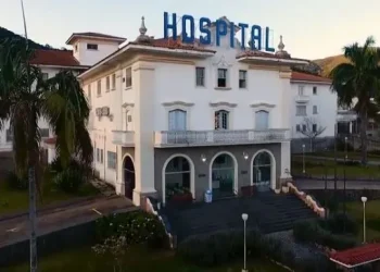 Saiba o atual estado de saúde de homem esfaqueado por colega de residência em Poços