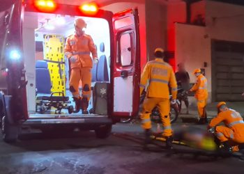 Acidente entre duas motos deixa motociclista ferido em Alfenas