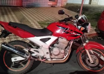 Motociclista é preso enquanto transportava drogas de Poços para Campestre em esquema de delivery do tráfico