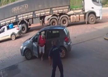 VÍDEO: criminoso rouba motorista de aplicativo em Espírito Santo do Pinhal; veículo é recuperado