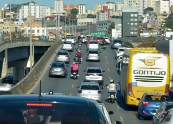 Motoristas de Minas Gerais podem se defender de multas pelo site do governo