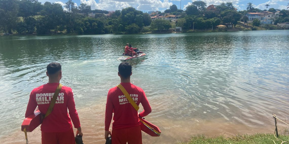Corpo de Bombeiros reforça segurança no Lago de Furnas durante o Carnaval