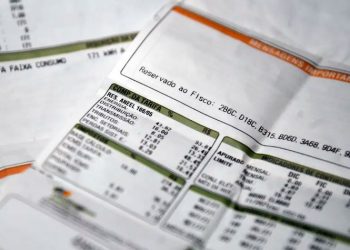 Conta de energia elétrica permanecerá sem cobrança extra em março