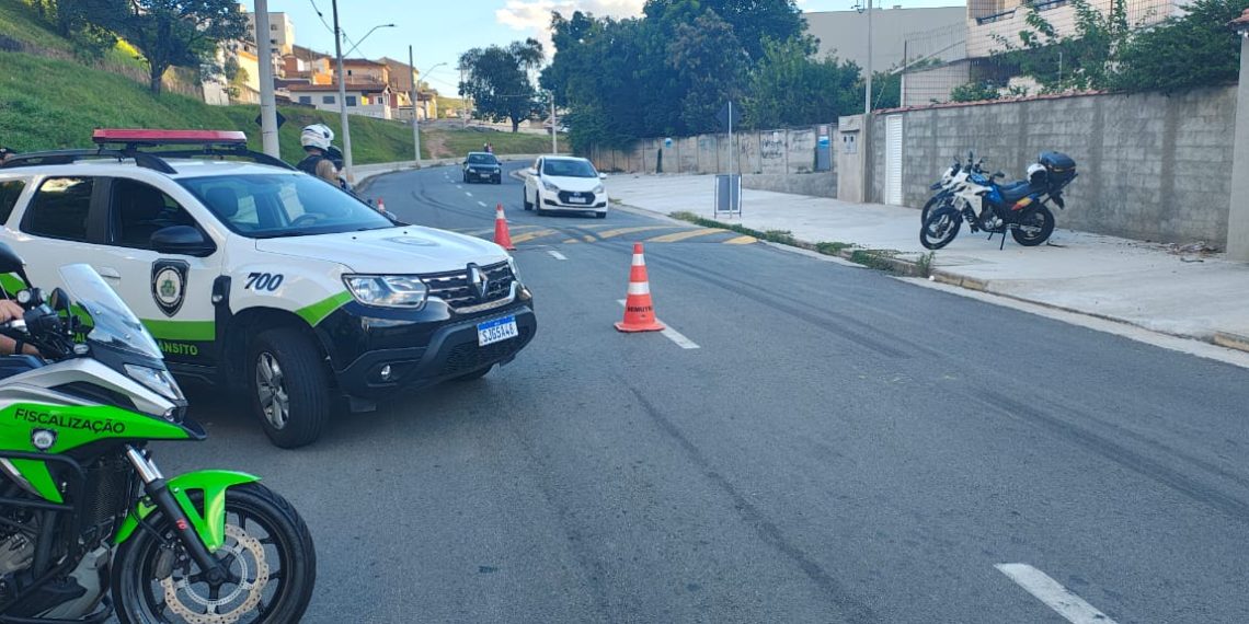 Nove motocicletas são removidas durante operação conjunta de fiscalização em Poços de Caldas