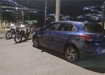 Carro roubado é recuperado pela PM em Poços de Caldas