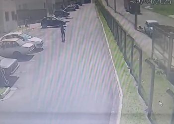 Imagens registram momento de atropelamento de idosa em Poços de Caldas